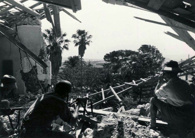 World war 2 in Crete german paratroopers fight in Chania